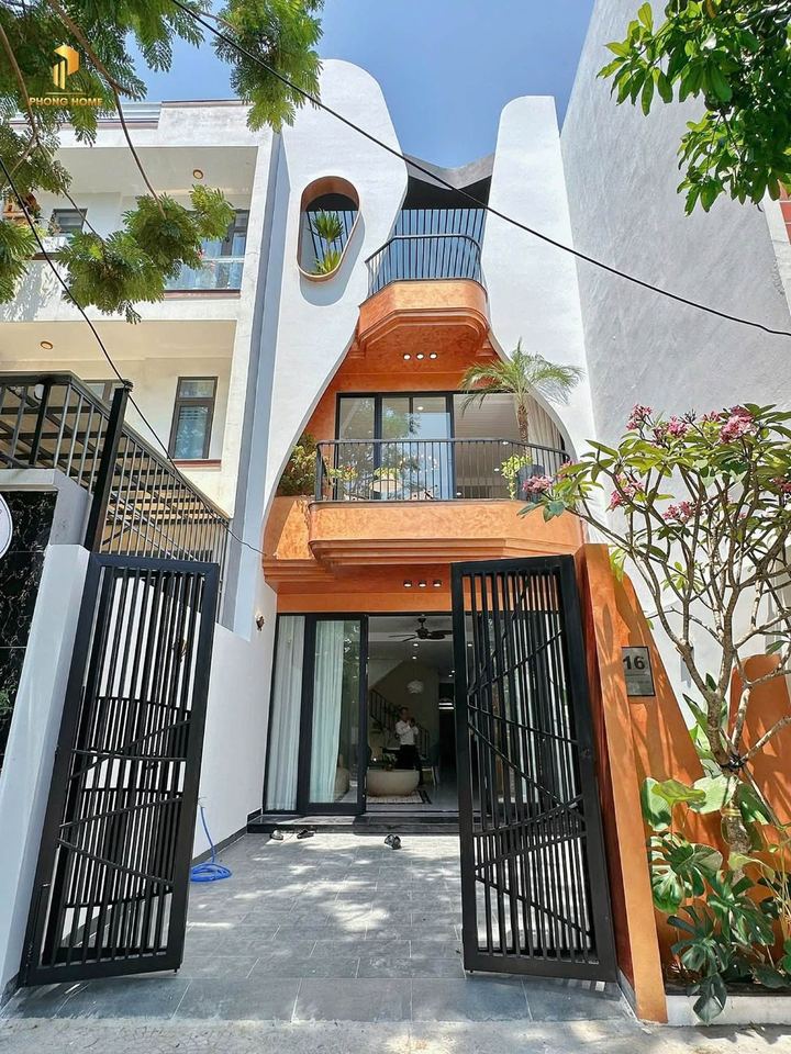 FOR RENT – 3-BEDROOM HOUSE. HUYNH NGOC DU, HOA XUAN. Huynh Ngoc Du, Hoa Xuan. right next to the, photo 1