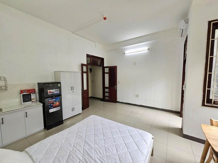 🏠 Nguyễn Viết Xuân ( Đối diện bến xe ) - Chỉ nhận nữ

Phòng full nội thất mới 10, photo 1