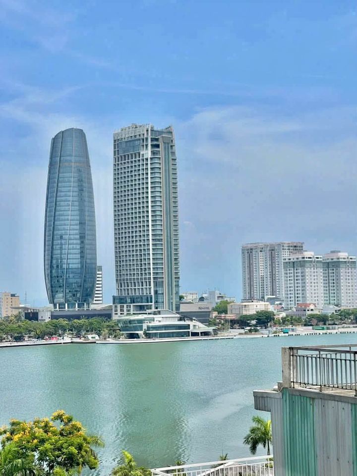 COZY STUDIO. BALCONY & BEAUTIFUL VIEW. PET FRIENDLY. NEAR HAN RIVER. Location: Tran Hung Dao, Da, photo 1